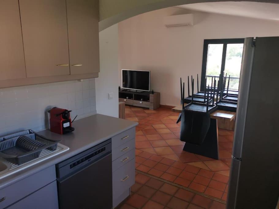 Haut De Villa Renovee En 2023 Saint-Maime 外观 照片